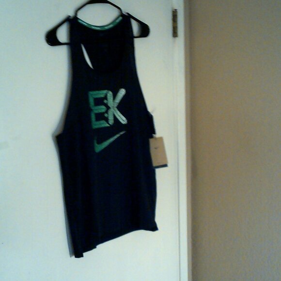 NEW NIKE RUNNING "EK - Eliud Kipchoge Tank Top" MEN'S BLACK GREEN MED FV9610-010 - Picture 3 of 8